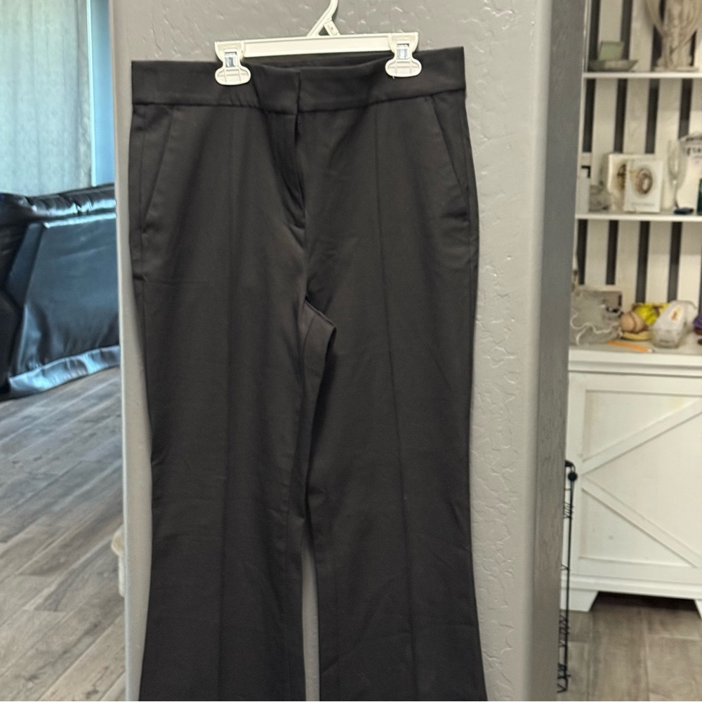 LOFT Black Wide Leg Women's Pants. New with tag.  Size 10T
